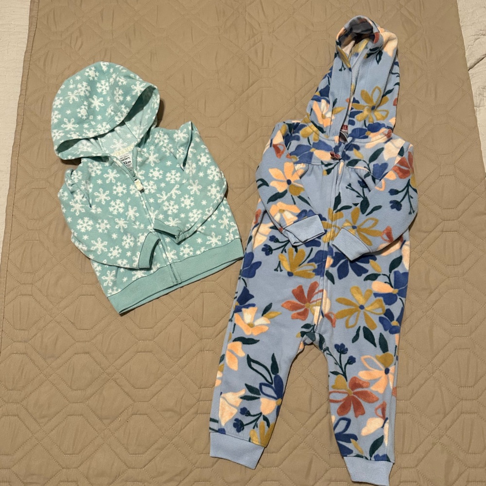 $8 OR 3 for $18-Carter Fleece 12M Bundle
